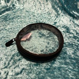 Thirty-One Get Creative Round Pouch in Black. New in package.